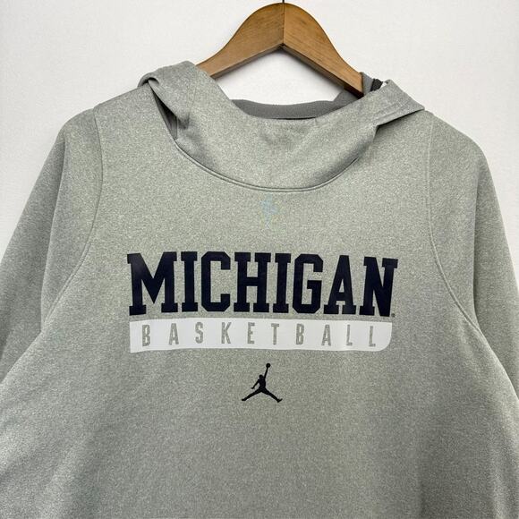 Michigan Wolverines Sweatshirt Men's Large Gray Hoodie basketball jumpman Jordan - Picture 3 of 11